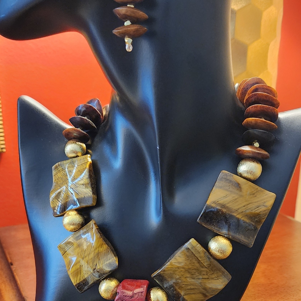 Handmade Elegant Tigers Eye Wave Bead  and Gold Necklace and Earring Set